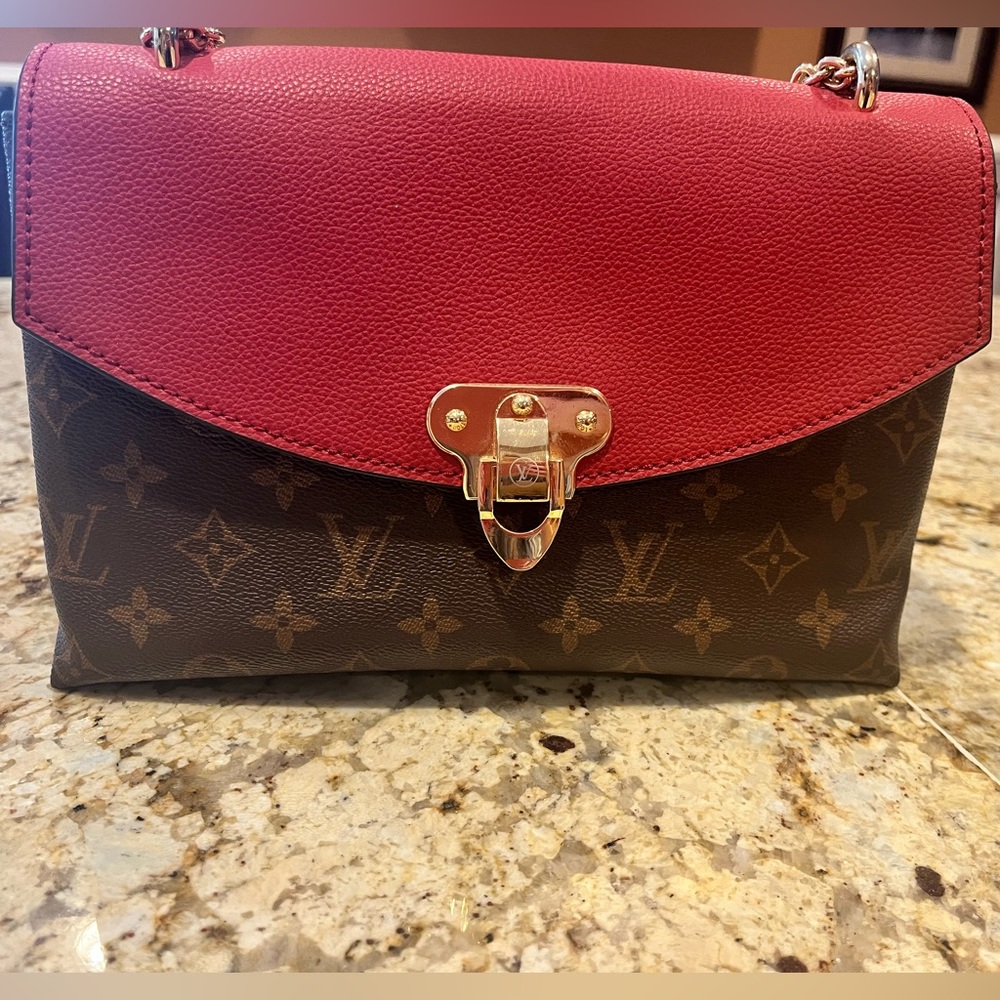 Louis Vuitton| Monogram cross body purse